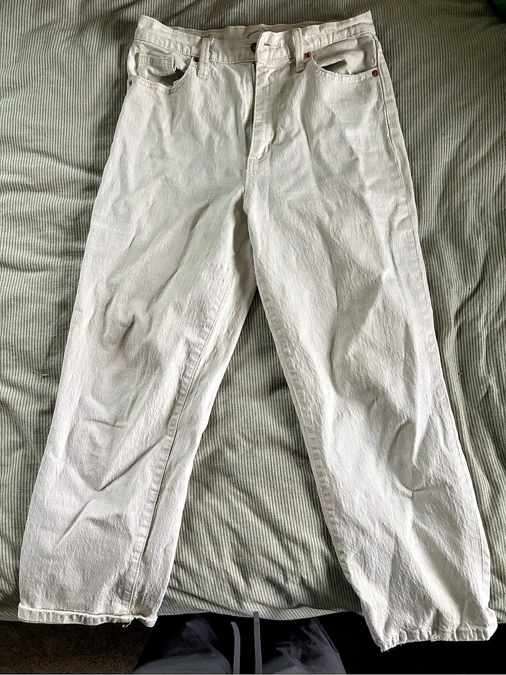 Straight Leg Jeans in Cream